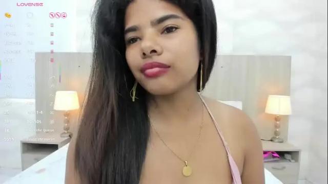 Image 8 of kaya_taraji Stream on Chaturbate on 1 month ago