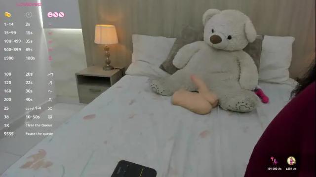 Image 10 of kaya_taraji Stream on Chaturbate on 20 days ago
