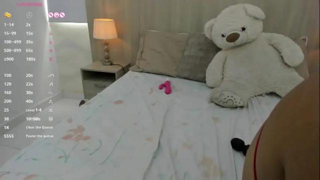 Image 11 of kaya_taraji Stream on Chaturbate on 4 days ago