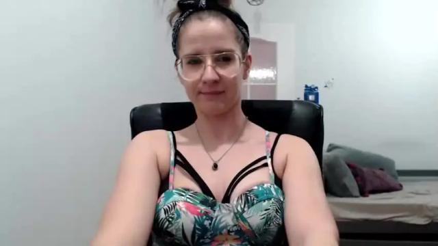 Image 3 of kayalips Stream on Chaturbate on 6 months ago