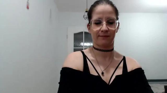 Image 3 of kayalips Stream on Chaturbate on 6 months ago