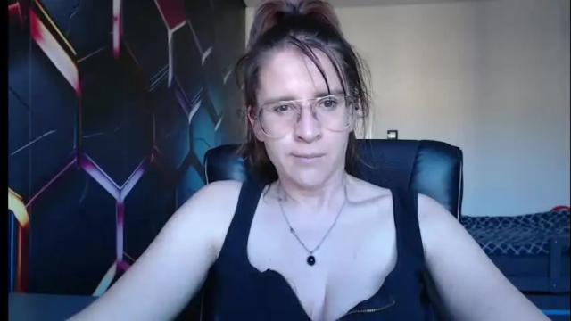 Image 11 of kayalips Stream on Chaturbate on 1 month ago