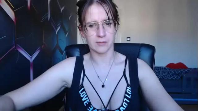 Image 2 of kayalips Stream on Chaturbate on 1 month ago