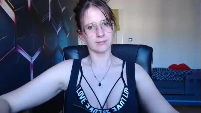 Image 3 of kayalips Stream on Chaturbate on 1 month ago