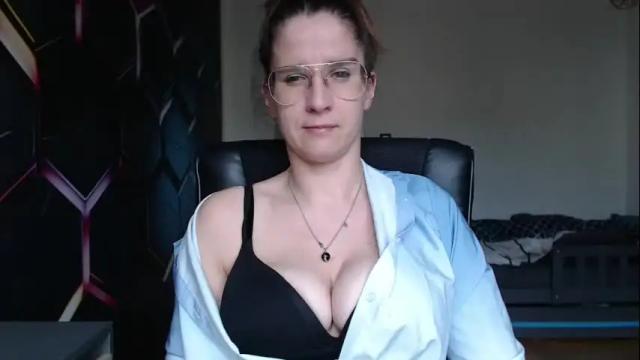 Image 3 of kayalips Stream on Chaturbate on 1 month ago