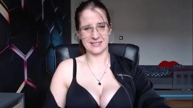 Image 8 of kayalips Stream on Chaturbate on 1 month ago