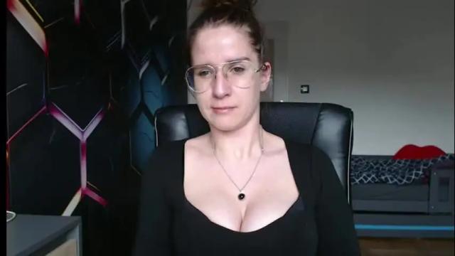 Image 2 of kayalips Stream on Chaturbate on 1 month ago