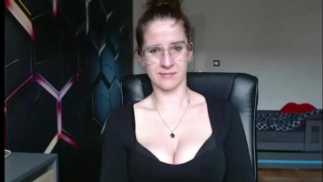 Thumbnail 3, kayalips's Stream at Chaturbate, 1 month ago