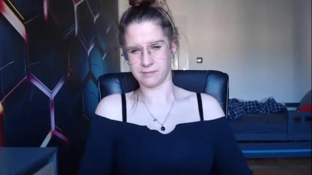 Image 11 of kayalips Stream on Chaturbate on 2 days ago