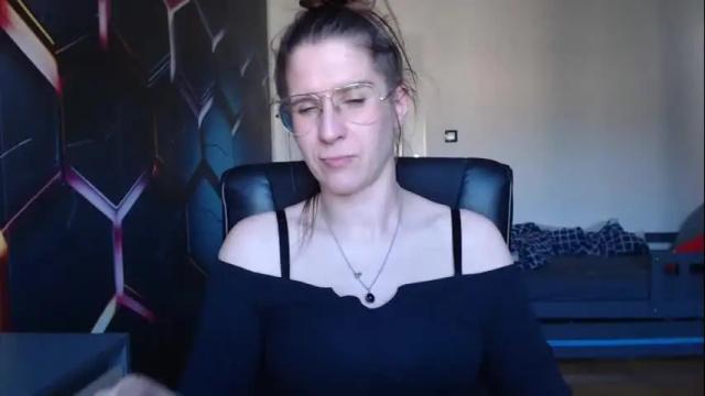 Thumbnail 3, kayalips's Stream at Chaturbate, 11 hours ago