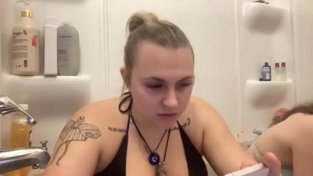 Image 4 of kaybabby1 Stream on Chaturbate on 14 months ago