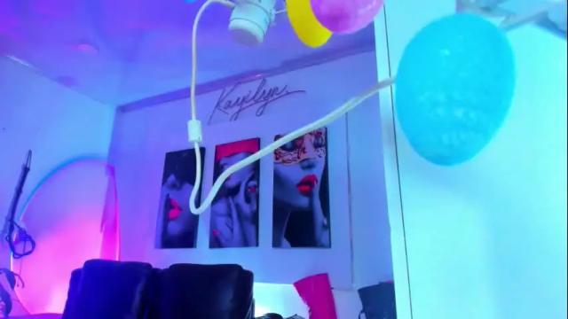 Image 2 of kayilyn Stream on Chaturbate on 24 days ago