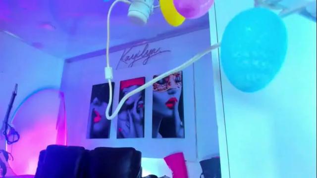 Image 3 of kayilyn Stream on Chaturbate on 24 days ago