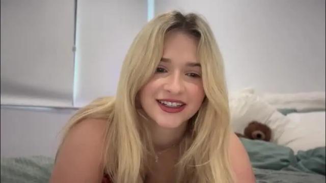 Image 10 of kaylaaaa111 Stream on Chaturbate on 3 months ago