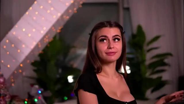 Image 2 of kaylabray Stream on Chaturbate on 11 days ago