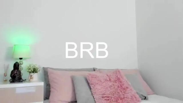 Image 12 of kayle__11 Stream on Chaturbate on 14 months ago
