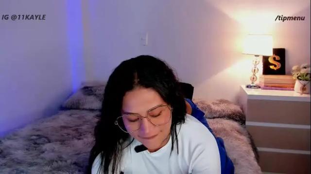 Image 2 of kayle__11 Stream on Chaturbate on 28 days ago