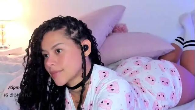 Image 11 of kayle__11 Stream on Chaturbate on 17 days ago