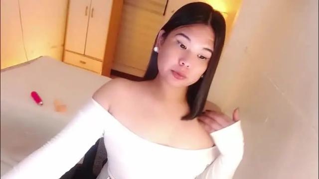 Image 4 of kayleepinay Stream on Chaturbate on 25 days ago