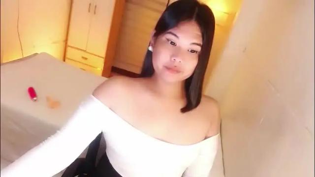 Image 7 of kayleepinay Stream on Chaturbate on 23 days ago