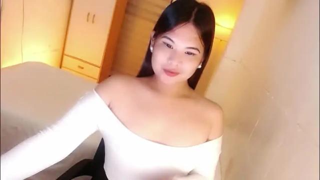 Image 4 of kayleepinay Stream on Chaturbate on 1 day ago
