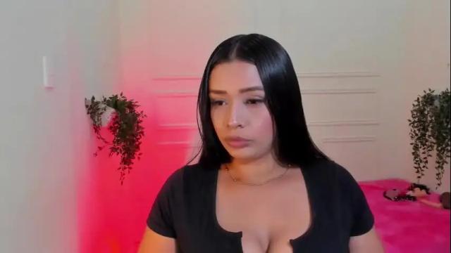 Image 12 of kaymorales Stream on Chaturbate on 6 months ago