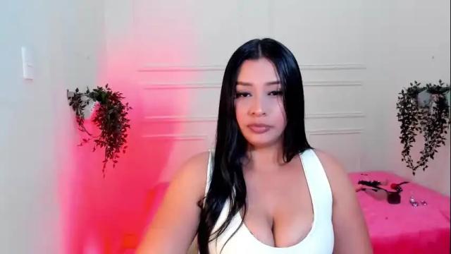 Image 3 of kaymorales Stream on Chaturbate on 6 months ago