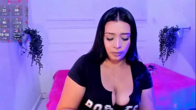 Image 7 of kaymorales Stream on Chaturbate on 5 months ago