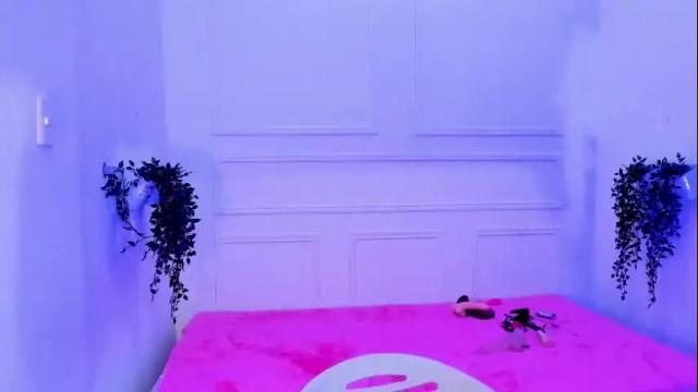 Image 8 of kaymorales Stream on Chaturbate on 5 months ago