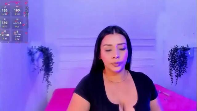 Image 2 of kaymorales2 Stream on Chaturbate on 15 days ago