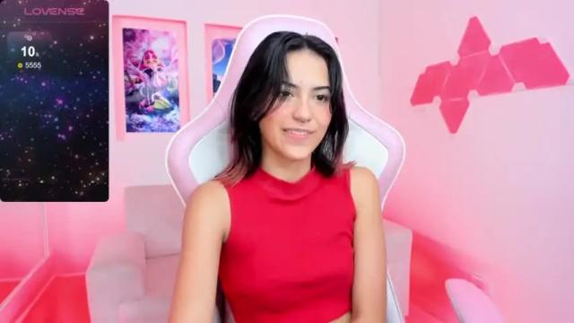 Image 10 of kayraowen Stream on Chaturbate on 12 months ago