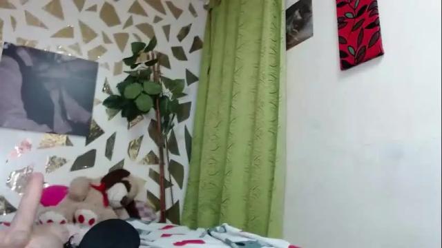 Image 12 of kazsandrah Stream on Chaturbate on 1 month ago