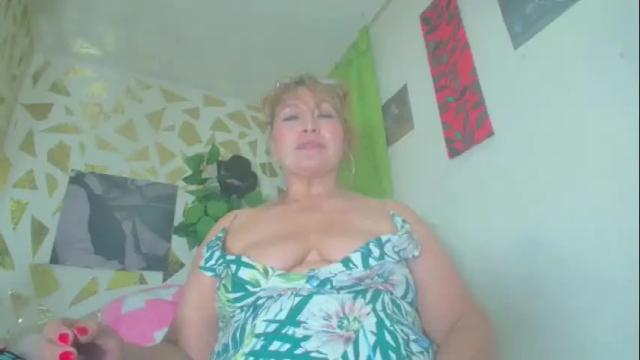 Image 8 of kazsandrah Stream on Chaturbate on 4 days ago