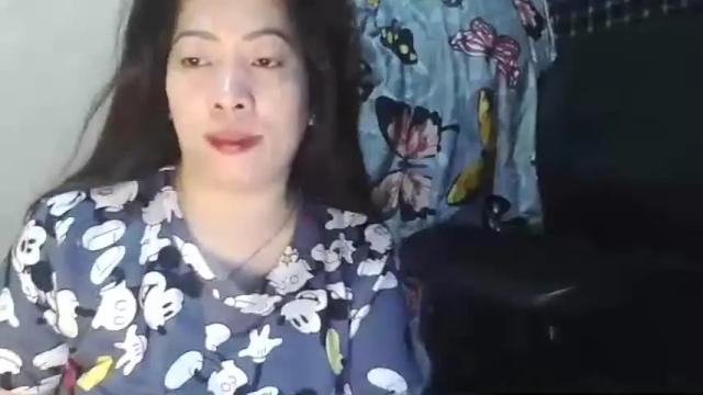 Image 4 of kazzandrasexy Stream on Chaturbate on 6 hours ago