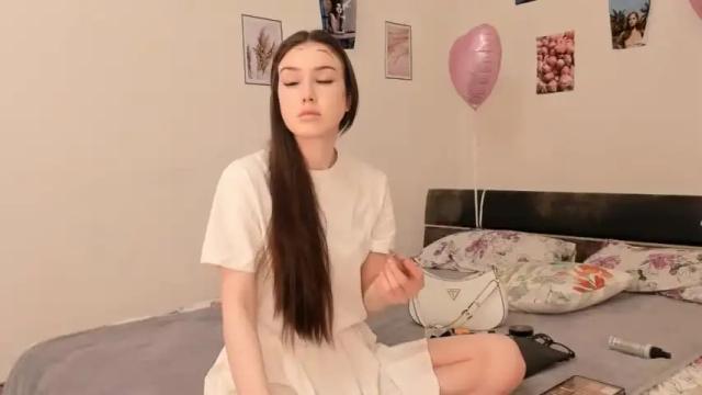 Image 2 of keeleycoppens Stream on Chaturbate on 14 months ago