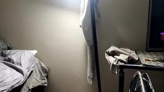 Image 11 of keepingmiyouth Stream on Chaturbate on 19 months ago