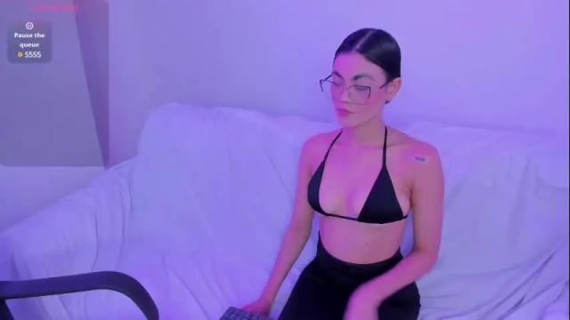 Image 2 of keily_brox Stream on Chaturbate on 1 month ago