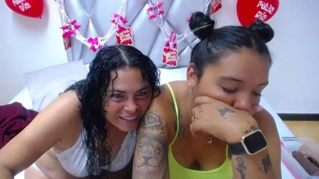 Image 3 of keisha_and_cata Stream on Chaturbate on 19 months ago