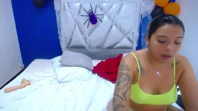 Image 8 of keisha_and_cata Stream on Chaturbate on 18 months ago