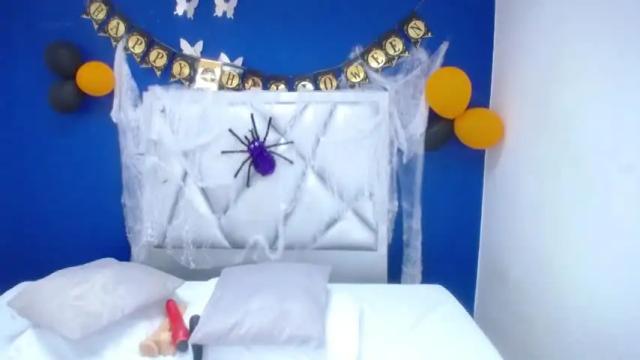 Image 4 of keisha_and_cata Stream on Chaturbate on 18 months ago