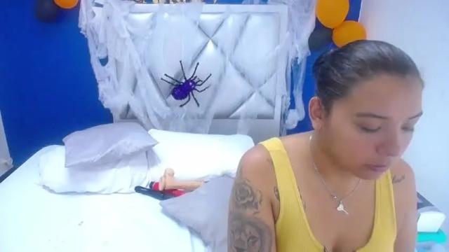 Image 6 of keisha_and_cata Stream on Chaturbate on 18 months ago
