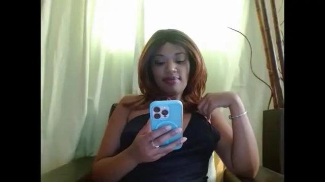 Image 11 of kelliecapri Stream on Chaturbate on 2 months ago