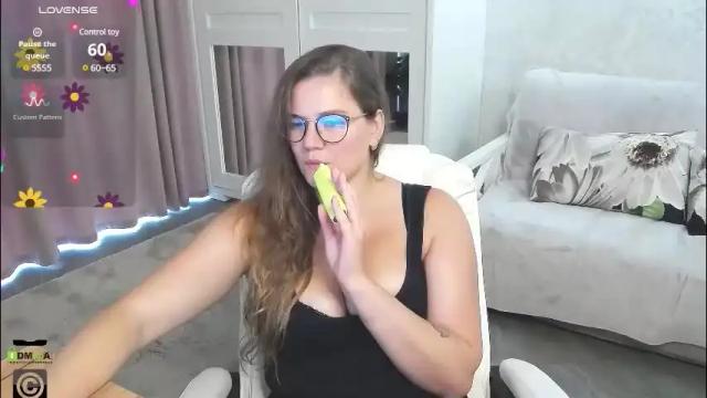 Thumbnail 1, kellielowie's Stream at Chaturbate, 2 months ago