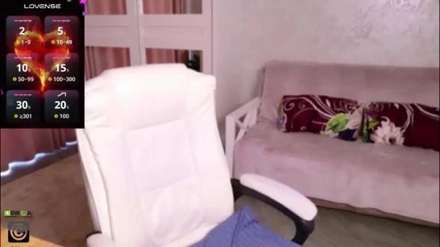 Image 2 of kellielowie Stream on Chaturbate on 1 month ago
