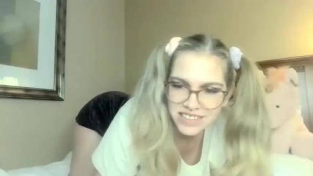 Thumbnail 1, kellsydevora1999's Stream at Chaturbate, 16 months ago
