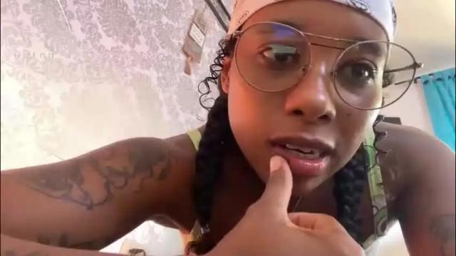 Image 11 of kelly__thomson Stream on Chaturbate on 1 month ago