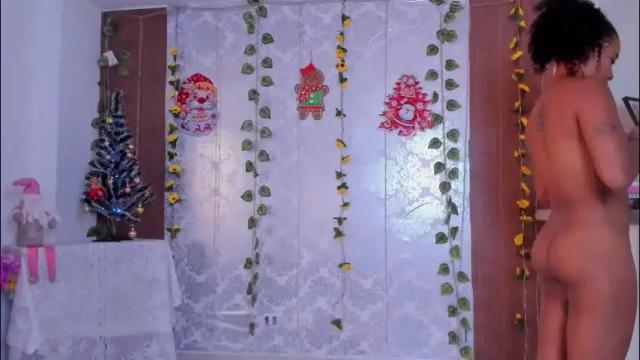 Image 12 of kelly__thomson Stream on Chaturbate on 1 month ago