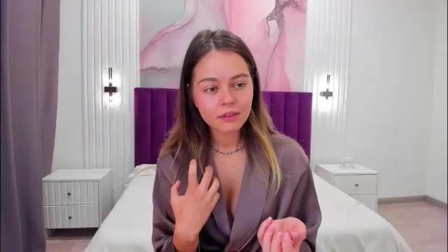 Image 3 of kelly_cuutie Stream on Chaturbate on 2 months ago