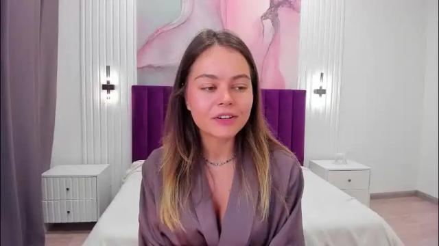 Image 7 of kelly_cuutie Stream on Chaturbate on 2 months ago