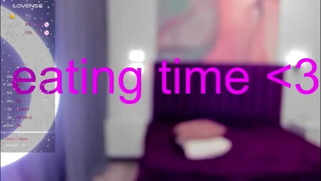 Image 3 of kelly_cuutie Stream on Chaturbate on 1 month ago
